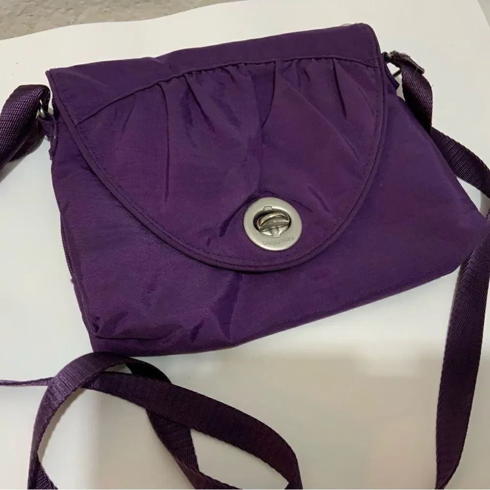 Bagallini Crossbody purple flap nylon 9”x7”